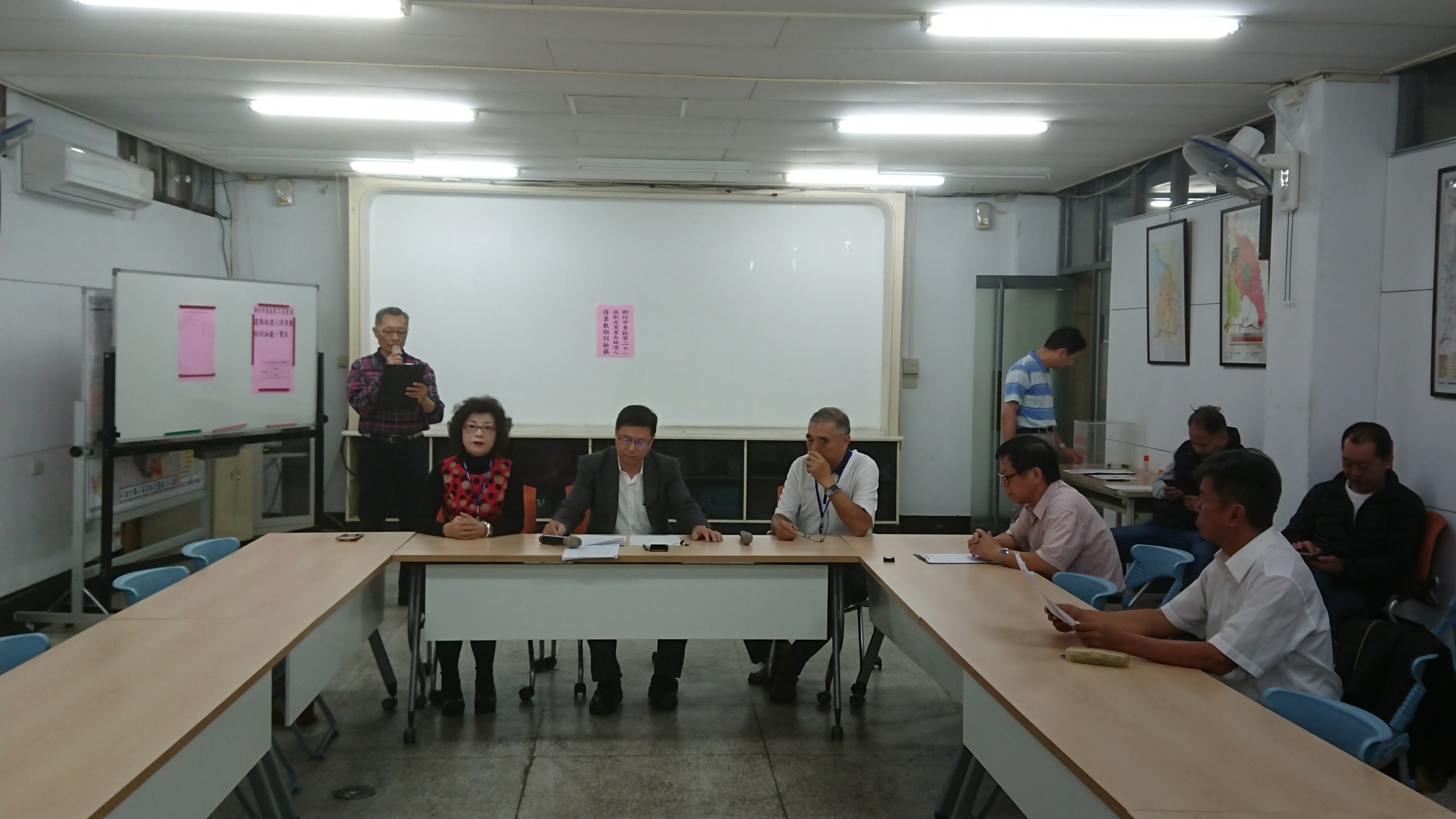 新竹市第21屆東區新光里里長選舉候選人得票數相同辦理抽籤